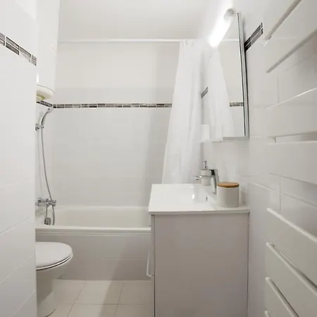 Appartement #17 Sixties Du Port Ac 10mins Walk To Old Town & Port Nice