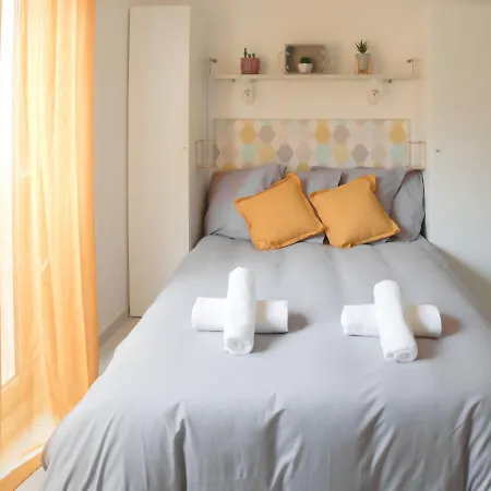 #17 Sixties Du Port Ac 10mins Walk To Old Town & Port Appartement